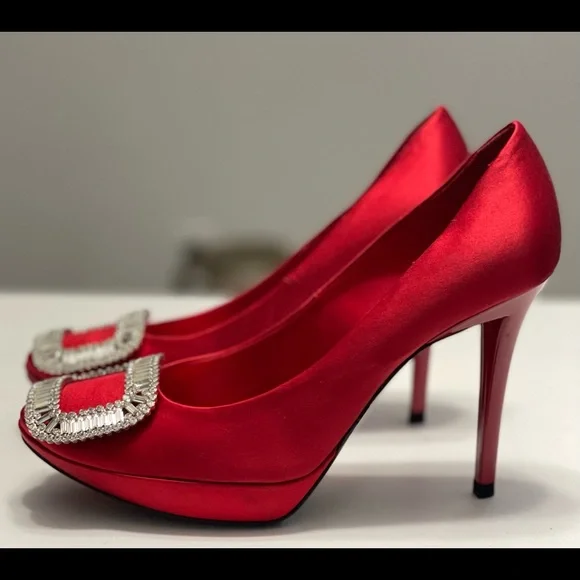 36.5 (6.5) Red Roger Vivier Limelight Platform Pumps & Swarovski Crystal Buckle - Picture 1 of 4